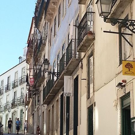 Cozy 1St Floor Flat Central Chiado District With Balconies And Ac 19Th Century Building ลิสบอน ภายนอก รูปภาพ