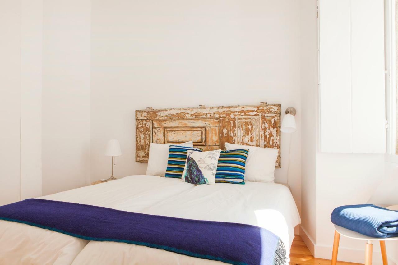 Cozy 1St Floor Flat Central Chiado District With Balconies And Ac 19Th Century Building ลิสบอน ภายนอก รูปภาพ