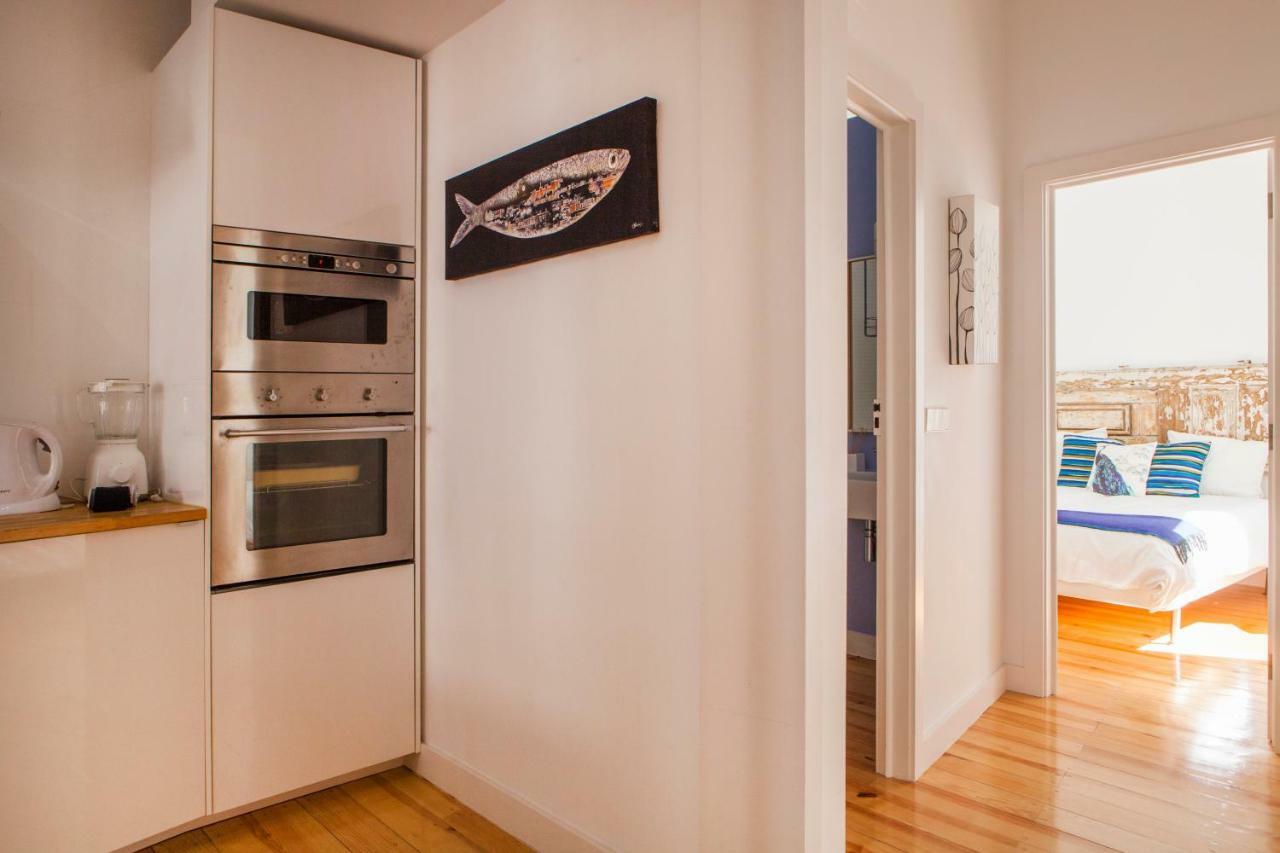 Cozy 1St Floor Flat Central Chiado District With Balconies And Ac 19Th Century Building ลิสบอน ภายนอก รูปภาพ